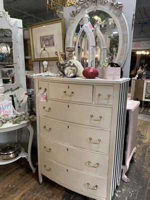 chanel shabby rose vintage store